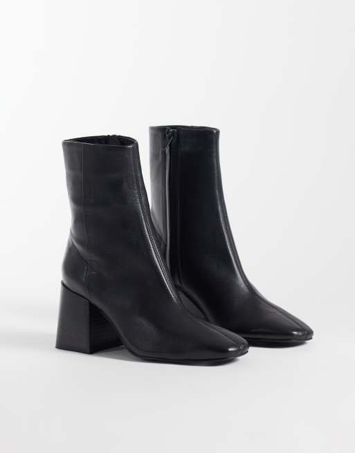 ASOS DESIGN Raiden real leather block heel ankle boots in black, 2 of 4