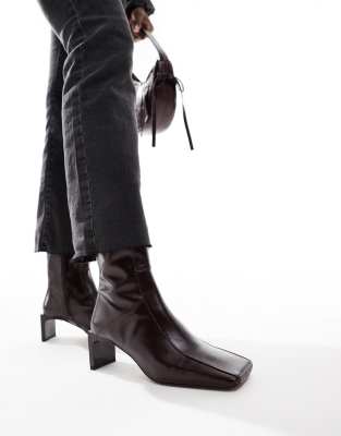 Raine premium square toe mid-heel boots in burgundy leather-Red