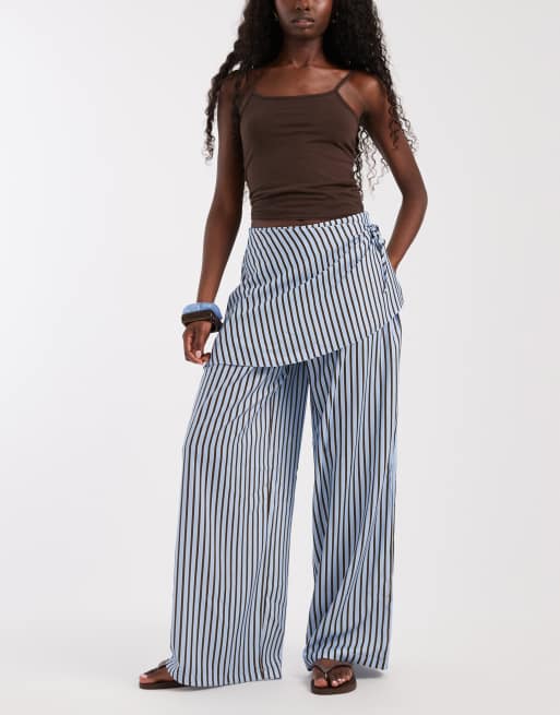 ASOS DESIGN raka byxor med kjoldetalj i linnelook i brun och blå rand, 2 av 5