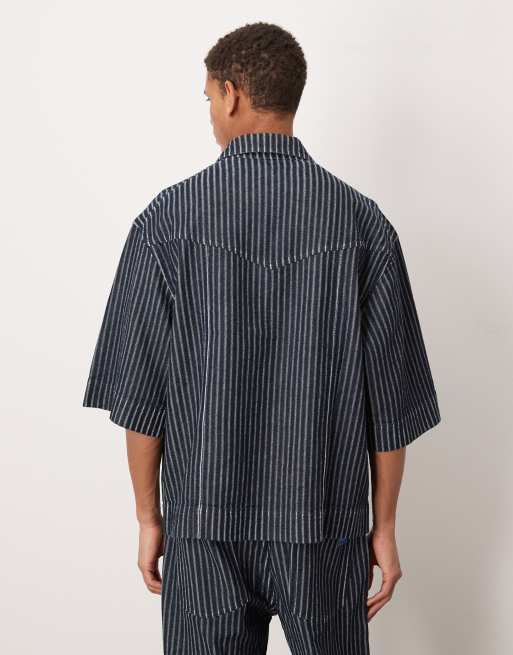 ASOS DESIGN – Randig, otvättad jeansskjorta med korta ärmar, del av set , 3 av 5