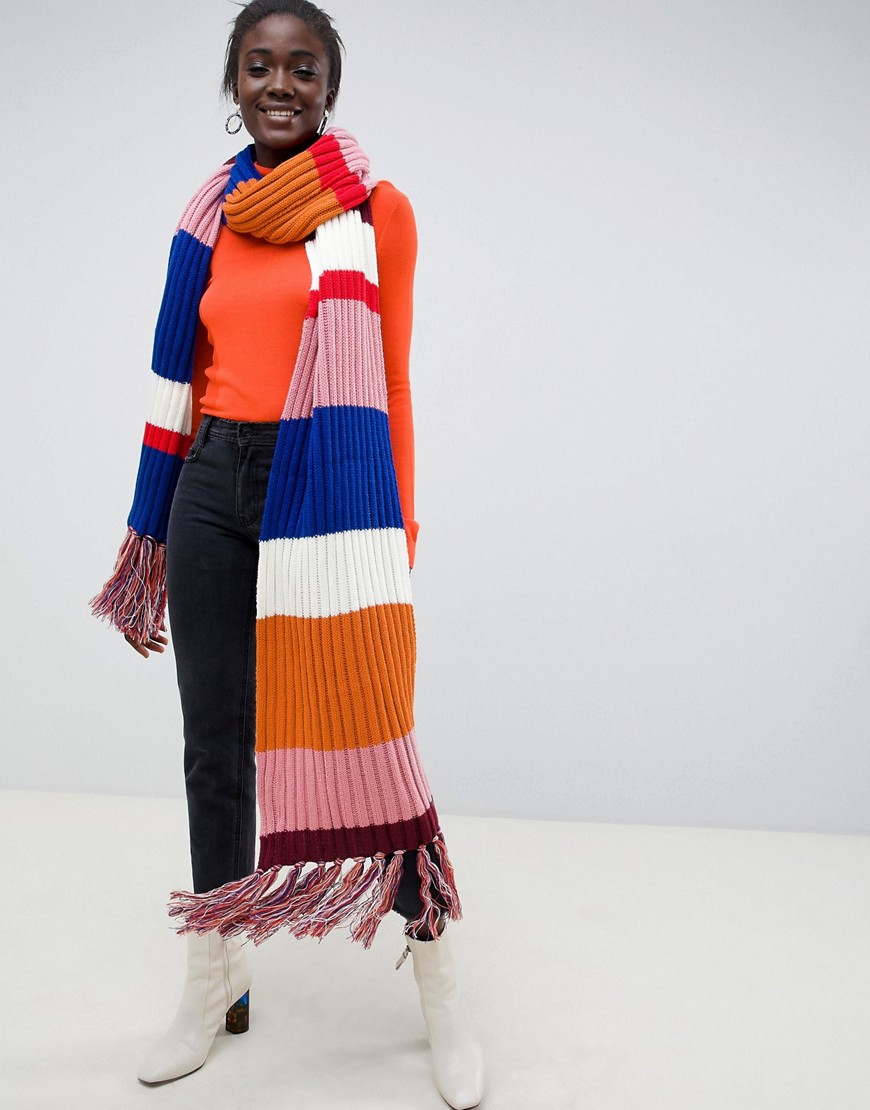 ASOS DESIGN – Randig stickad scarf i extra lång modell med tofsar-Flerfärgad