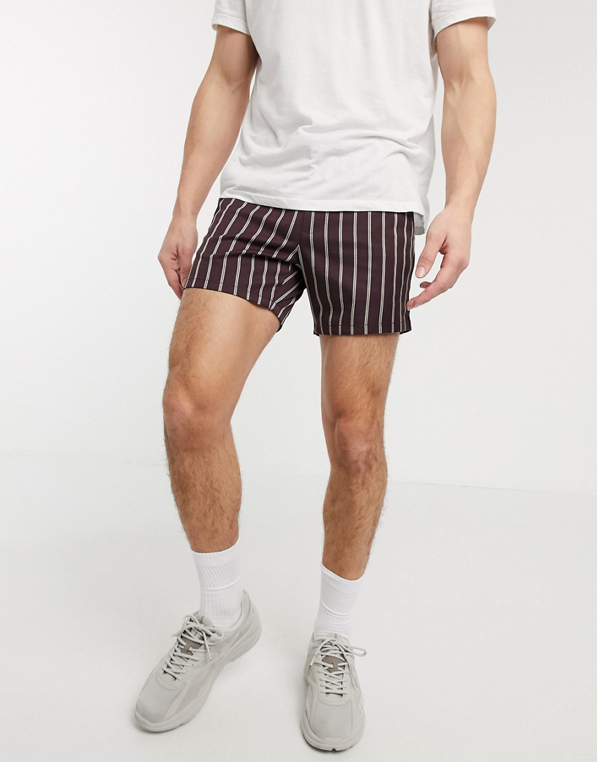 ASOS DESIGN – Randiga korta shorts med smal passform-Röd