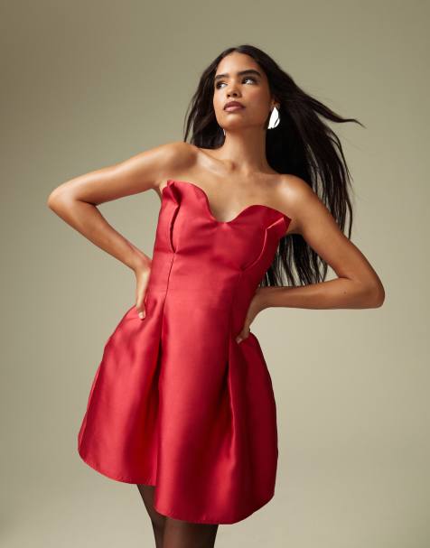 ASOS DESIGN - Rød bandeau-minikjole i satin med hjerteformet hals og struktur - view 1