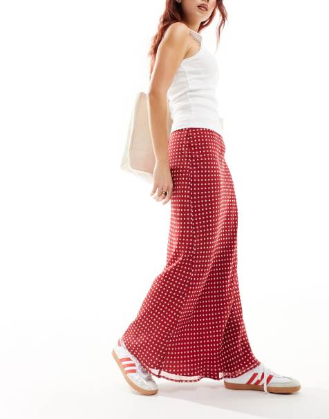 ASOS DESIGN - Rød maxinederdel i skråtskåret chiffon med prikker - view 1