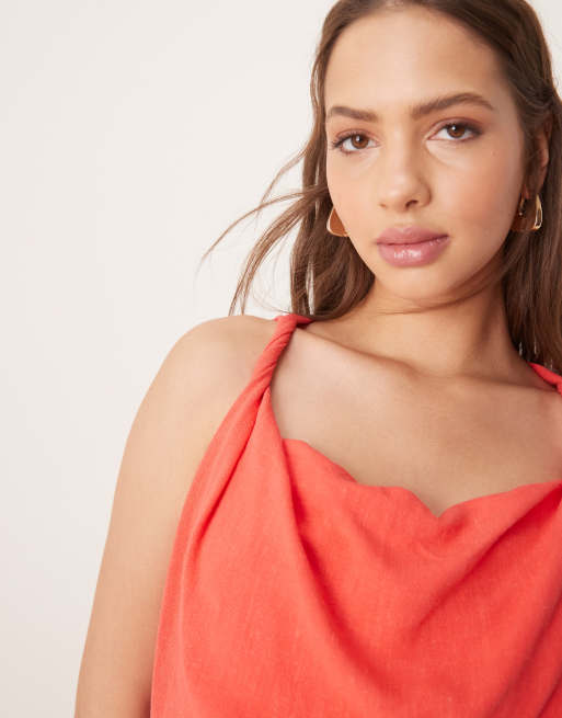 ASOS DESIGN - Rød midikjole med snoet skulderdetalje og rynker i hørblanding, 3 af 4