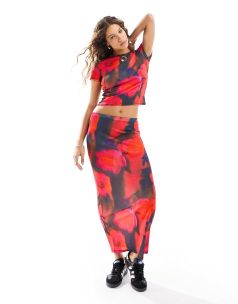 ASOS DESIGN - Rød midinederdel i mesh med slørret blomsterprint - Del af sæt - view 1