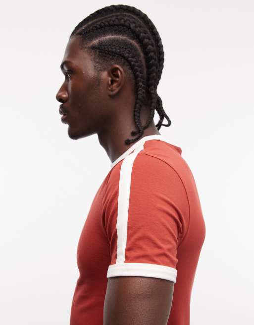 ASOS DESIGN - Rød tætsiddende ringer-T-shirt med sportsgrafik, 4 af 5