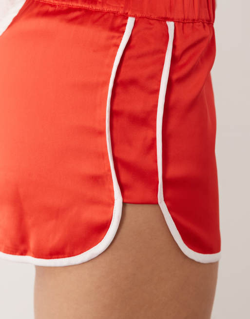 ASOS DESIGN - Røde og hvide løbeshorts med kontrasterende sømdetaljer i satin, 5 af 5