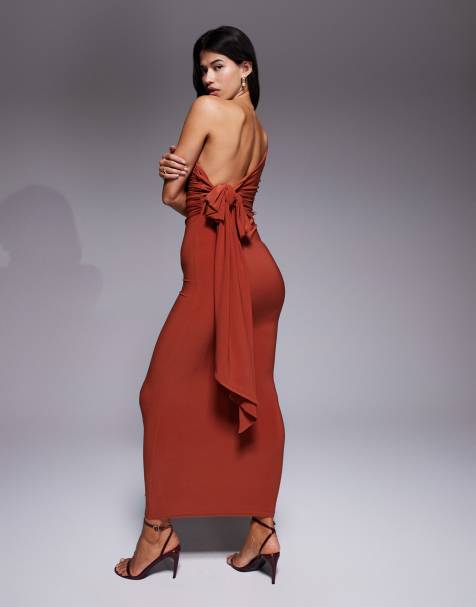 ASOS DESIGN – Rdzawa marszczona sukienka maxi na jedno ramię z kokardką na plecach - view 1