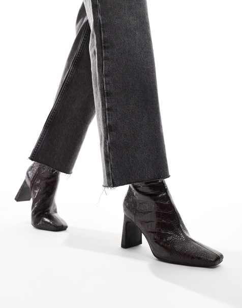 ASOS DESIGN – Reach Set-Back – Bruna, krokodilskinnsmönstrade stövlar med halvhög klack - view 1