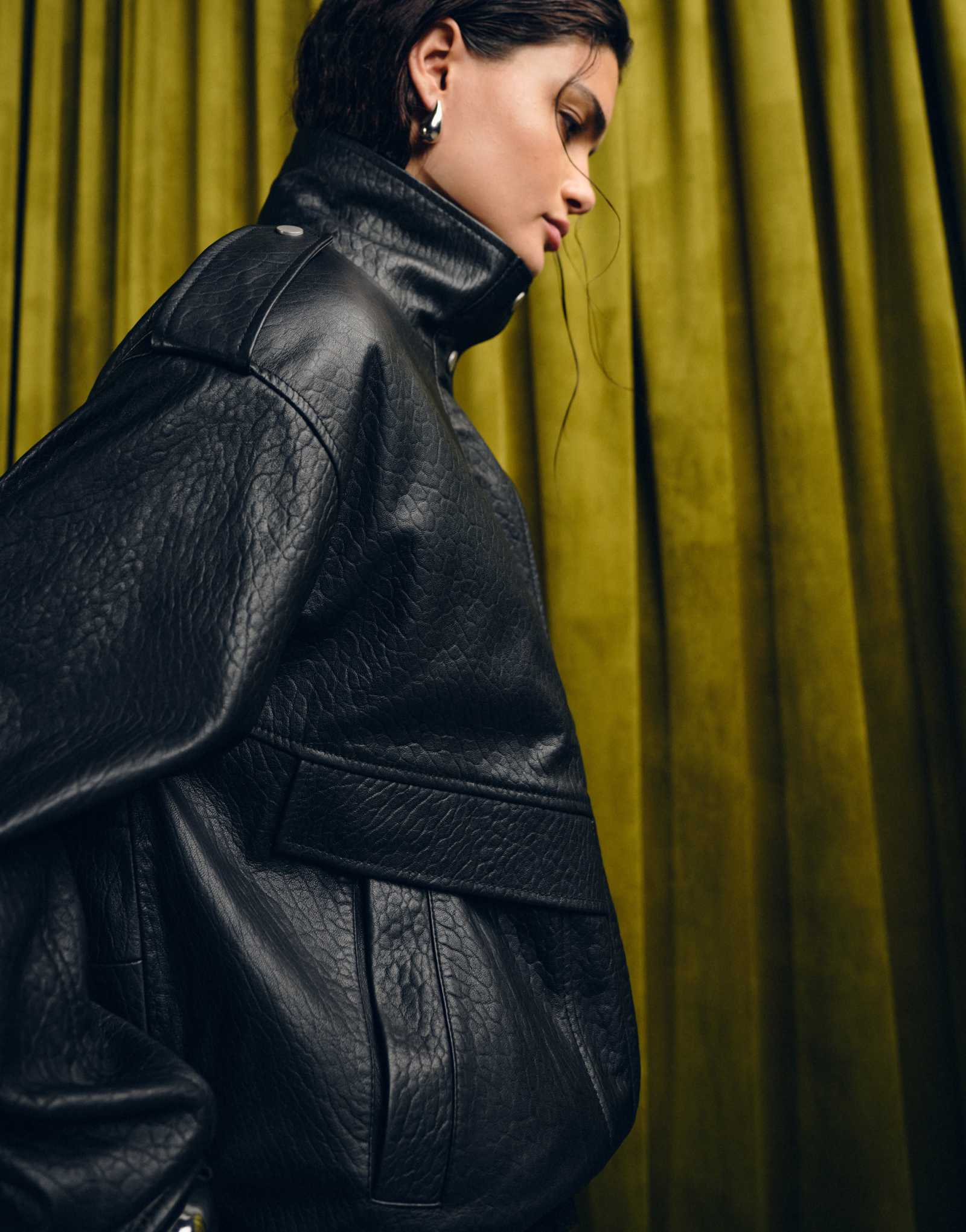 ДИЗАЙНЕРСКАЯ куртка-бомбер Harrington из натуральной кожи буйвола от ASOS со стеганой подкладкой черного цвета