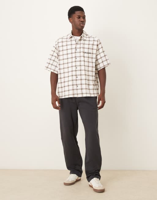 ASOS DESIGN - Recht oversized geruit overhemd met borduurwerk op de borst in bruin, 2 van 5