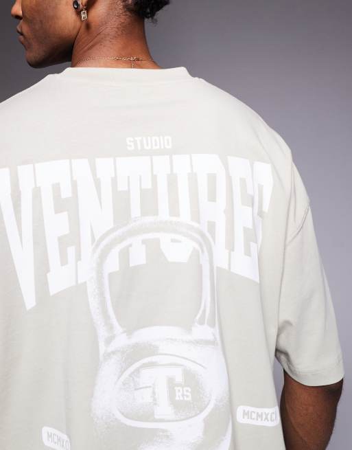 ASOS DESIGN - Recht oversized T-shirt met sportieve print in beige, 3 van 4