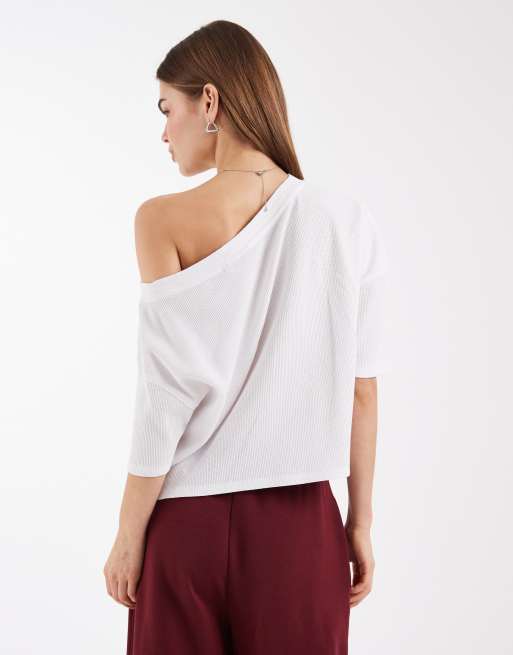 ASOS DESIGN - Recht T-shirt met blote schouders en wafelstructuur in wit, 3 van 4