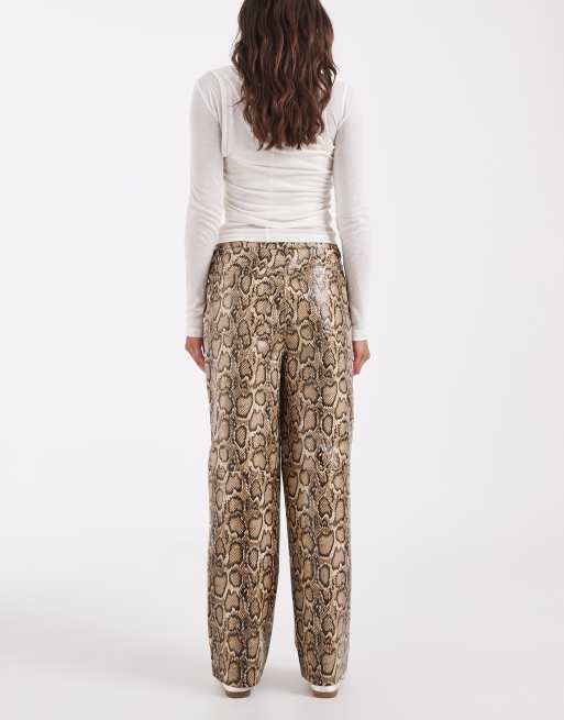 ASOS DESIGN rechte broekspijp in beige slangenprint, 4 van 5