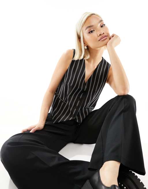 ASOS DESIGN - Rechte gilet in zwart met krijtstreep