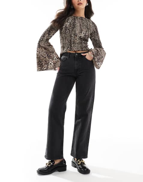 ASOS DESIGN - Rechte jeans met comfortabele stretch in zwart met wassing - view 1