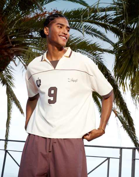 ASOS DESIGN - Rechte oversized voetbalpolo met biezen in crème - view 1