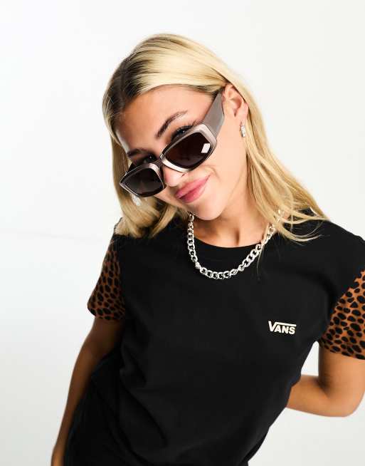 ASOS DESIGN - Rechthoekige zonneklep-bril met diepe brede afgeschuinde rand in brons, 3 van 4