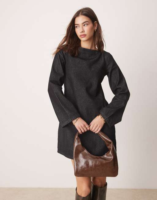 ASOS DESIGN - Rechtvallende denim jurk met lange mouwen en contrasterende stiksels in zwart en ecru