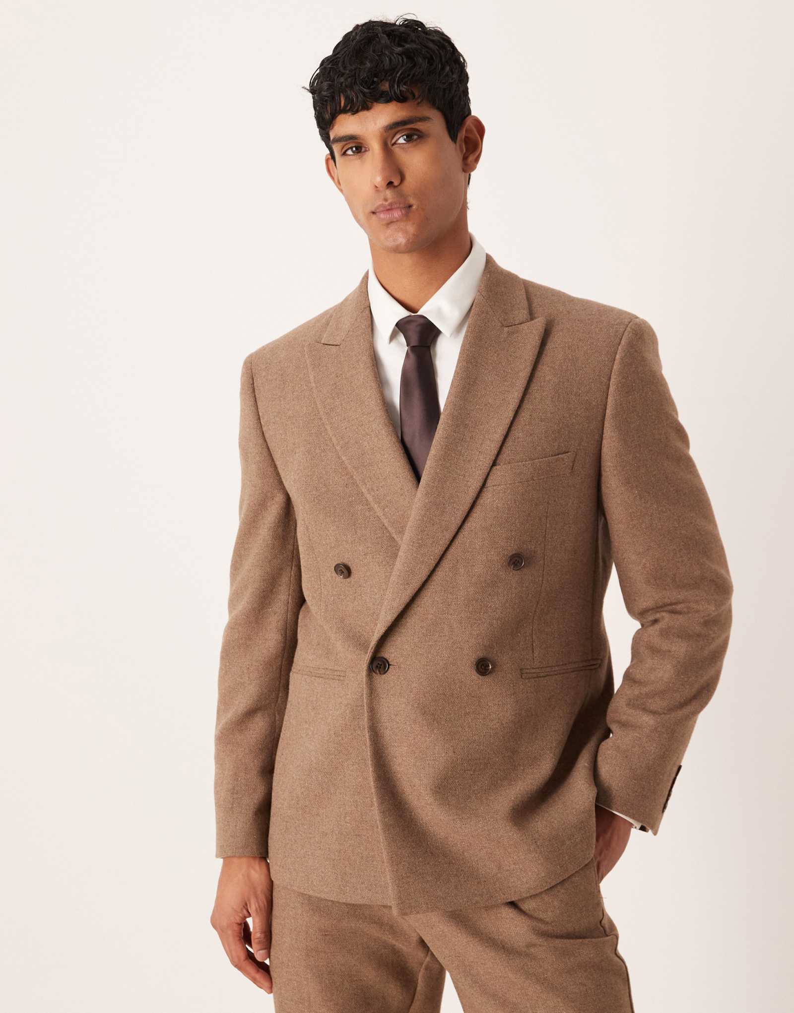 Обычный двубортный пиджак от ASOS DESIGN из шерсти коричневого цвета