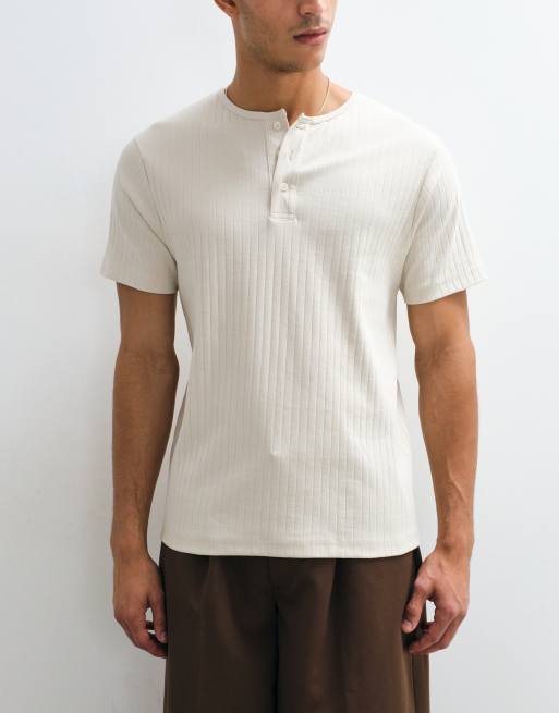 ASOS DESIGN - Regular-fit geribbeld T-shirt van zware stof met Henley-hals in beige, 2 van 7