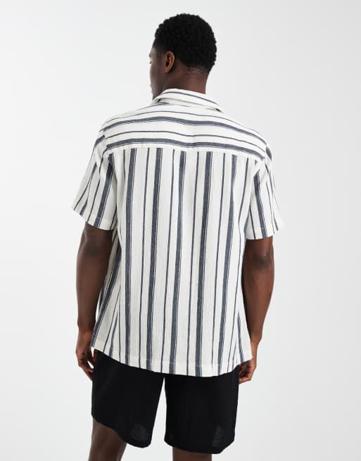 ASOS DESIGN - Regular-fit gestreept overhemd met reverskraag en textuur in crème en blauw, 3 van 5