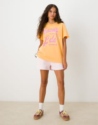 Asos Design Regular Fit Graphic Amour L'ete T-shirt In Yellow