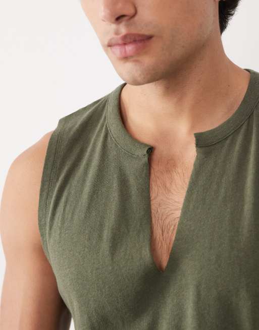 ASOS DESIGN - Regular-fit linnenmix tanktop met V-hals in donkergroen, 2 van 5