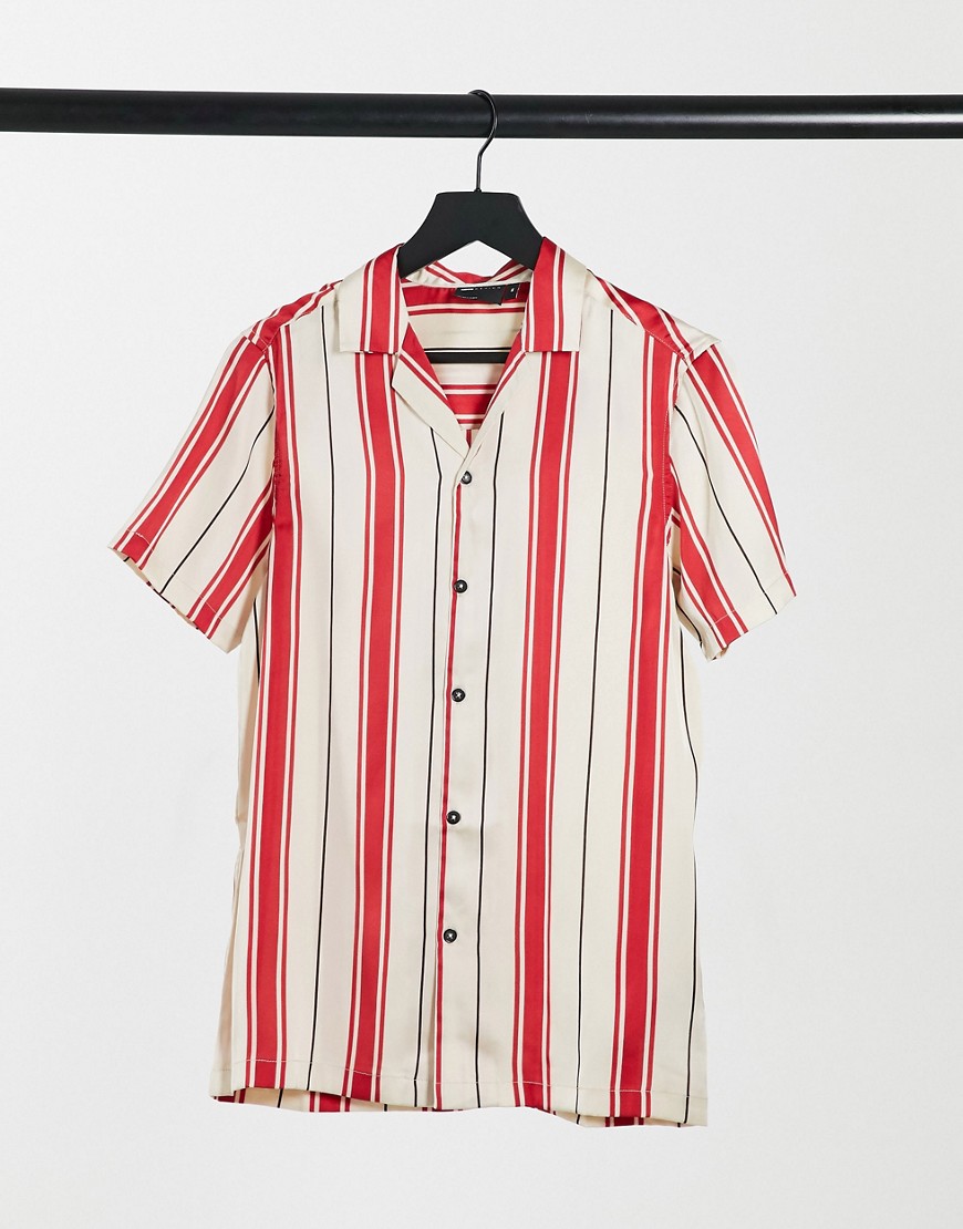 ASOS DESIGN - Regular-fit overhemd met diepe reverskraag in rode feeststreep-Rood