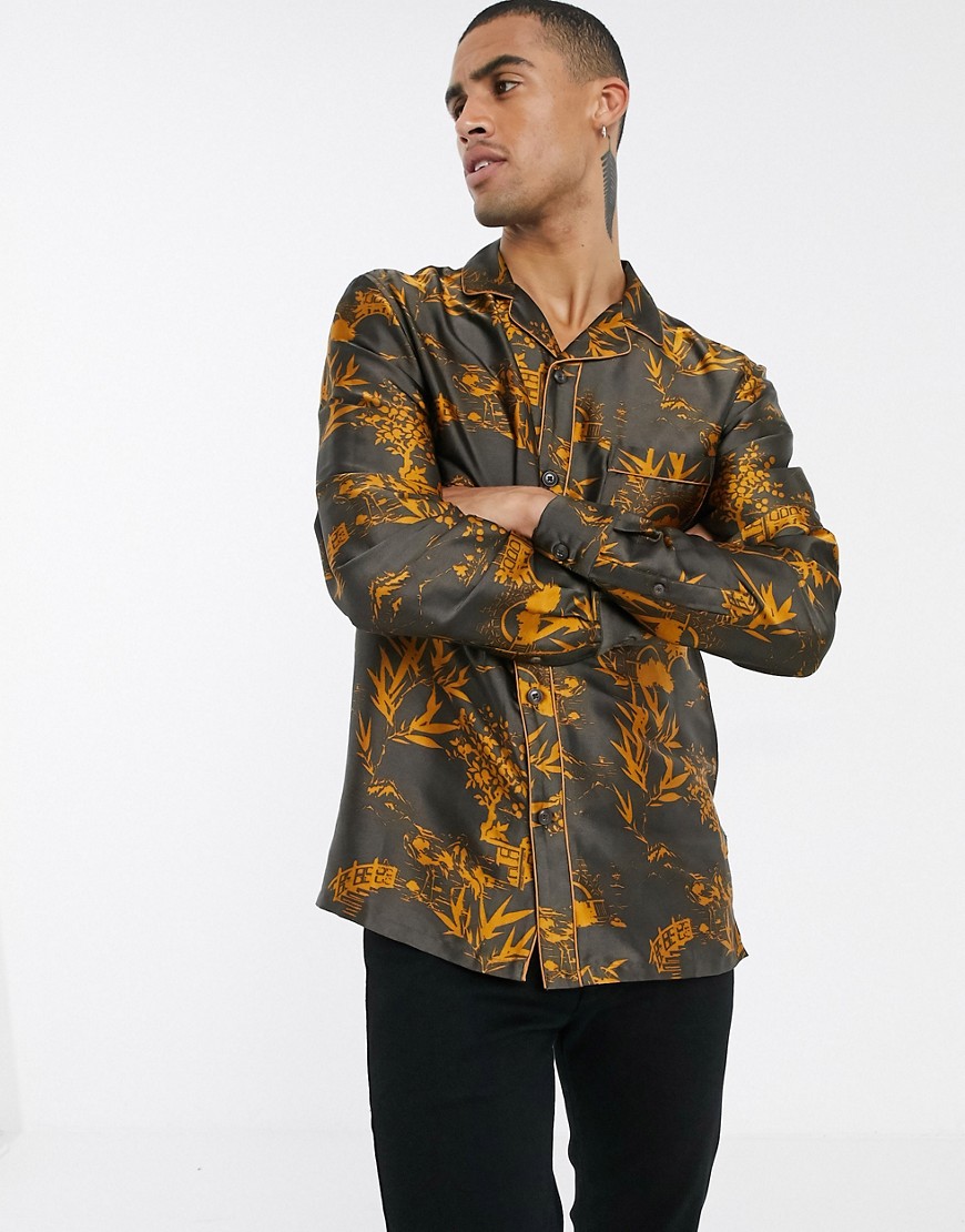 ASOS DESIGN - Regular-fit overhemd met reverskraag en bloemenprint in bruin