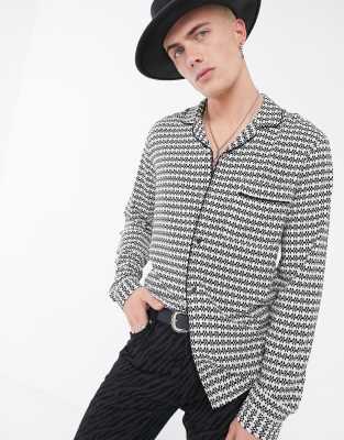 ASOS DESIGN  Pyjamahemd mit Geo-Print, reguläre Passform Weiß