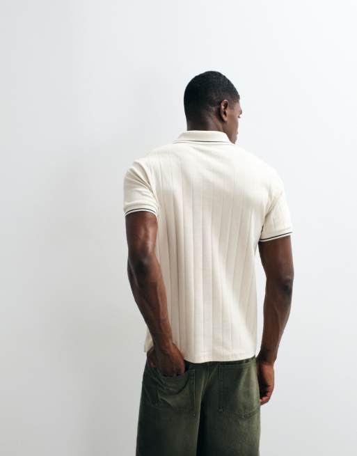 ASOS DESIGN regular-fit revere poloshirt met contrasterende bies in crème met brede rib, 3 van 5