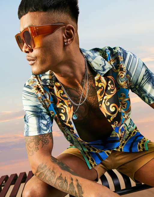 ASOS DESIGN - Regular-fit satijnen overhemd met reverskraag en print van sierranden