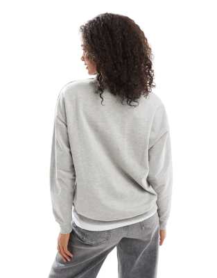 ASOS DESIGN REGULAR FIT SWEATSHIRT 