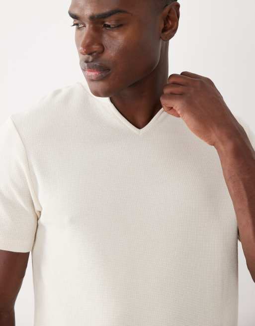 ASOS DESIGN – Regular-Fit-T-Shirt in Cremeweiß mit Waffelstruktur und eingekerbtem Ausschnitt, 3 von 5