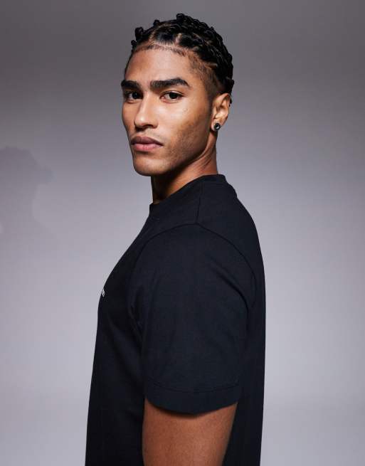 ASOS DESIGN – Regular-Fit-T-Shirt in Schwarz mit Schriftzug auf der Brust, 4 von 5