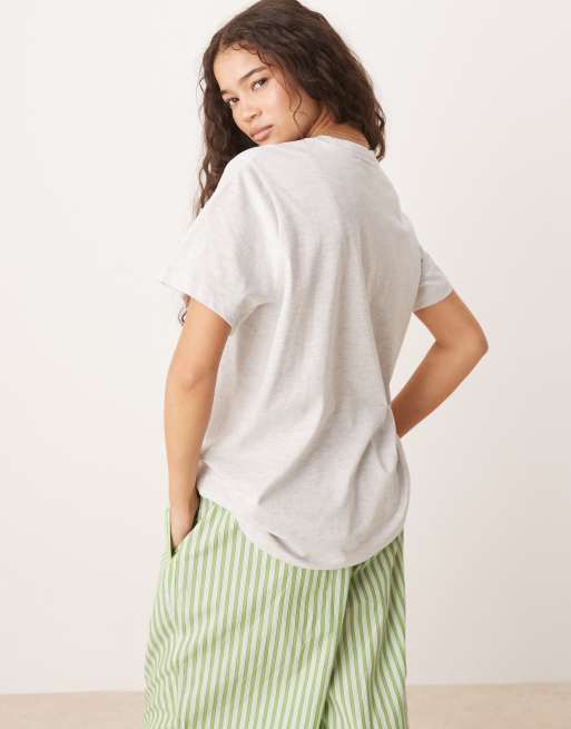 ASOS DESIGN - Regular-fit T-shirt met grafische Amsterdamse tulp in gemêleerd ijsgrijs, 4 van 4