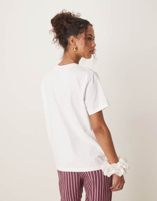 ASOS DESIGN - Regular-fit T-shirt met Lisbon-print in wit, 3 van 4