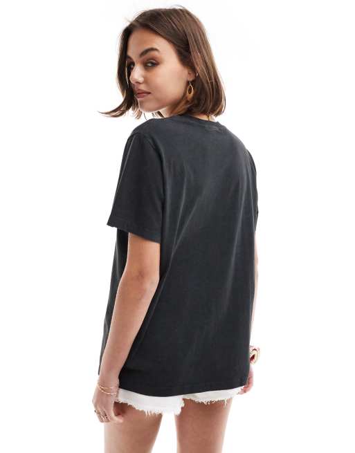 ASOS DESIGN - Regular-fit T-shirt met schedelprint op de borst in antraciet, 3 van 4