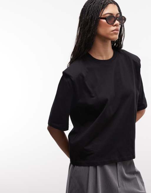ASOS DESIGN - Regular-fit T-shirt met scherpe schoudervullingen in zwart, 2 van 4