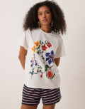 [ASOS DESIGN] ASOS DESIGN regular fit t-shirt with floral fig graphic in cream-White S WHITE