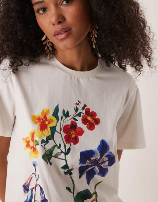 ASOS DESIGN regular fit t-shirt with floral fig graphic in cream, 3 of 4