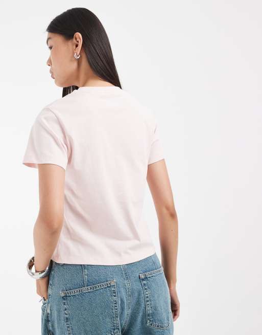 ASOS DESIGN regular fit t-shirt with licensed Garfield print in pink, 4 of 4