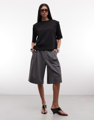Asos Design Regular Fit Tee With Sharp Shoulder Pad Detail In Black