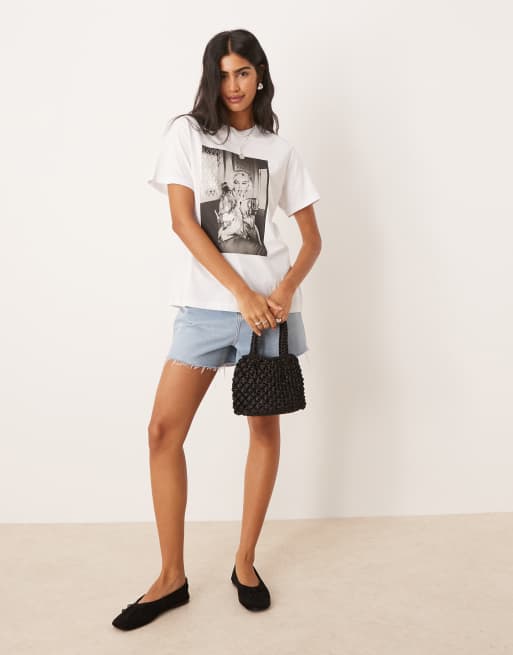 ASOS DESIGN regular fit tshirt with marilyn monroe licence in white, 3 of 4