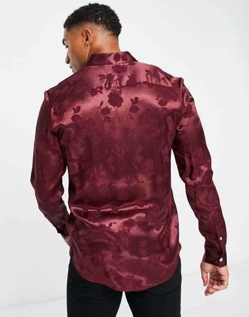 ASOS DESIGN – Regulär geschnittenes Hemd aus Satin-Jacquard in Burgunderrot mit Rosenmuster, 2 von 4