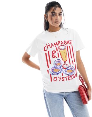 ASOS DESIGN – Regulär geschnittenes T-Shirt in Weiß mit Drink- und Austerngrafik