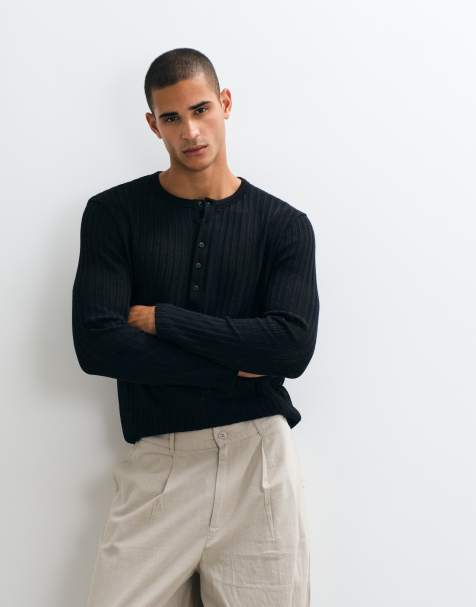 ASOS DESIGN Regular Langarm-Henley-T-Shirt aus schwarzem Strukturstoff - view 1
