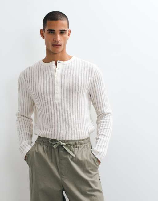ASOS DESIGN regular langærmet henley T-shirt i hvidt tekstureret stof, 4 af 5